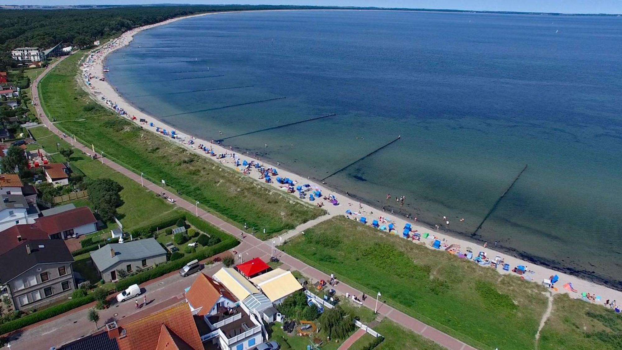 Ferienhaus Emmely Nur Wenige Gehminuten Zum Strand Ruhig Glowe Zewnętrze zdjęcie