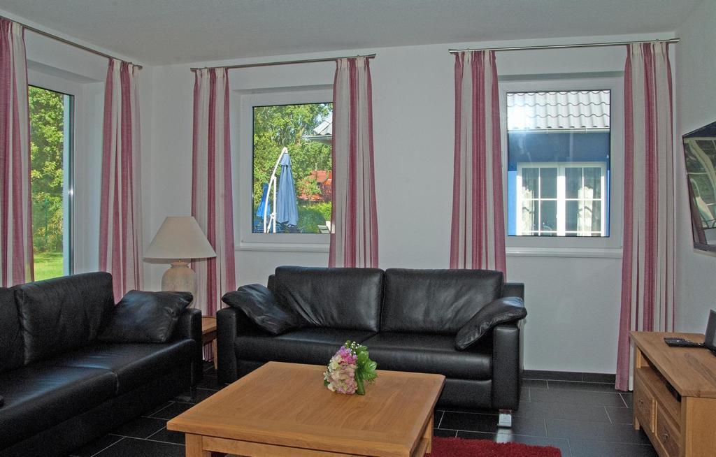 Ferienhaus Emmely Nur Wenige Gehminuten Zum Strand Ruhig Glowe Zewnętrze zdjęcie