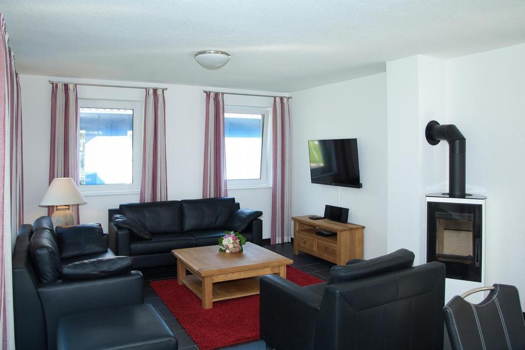 Ferienhaus Emmely Nur Wenige Gehminuten Zum Strand Ruhig Glowe Zewnętrze zdjęcie
